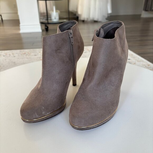 Grey Suede Heeled Boot from Call It Spring - Womens Size 7.5 - Picture 4 of 4